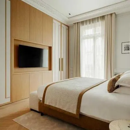 Luxe Confort - - Champs Elysees